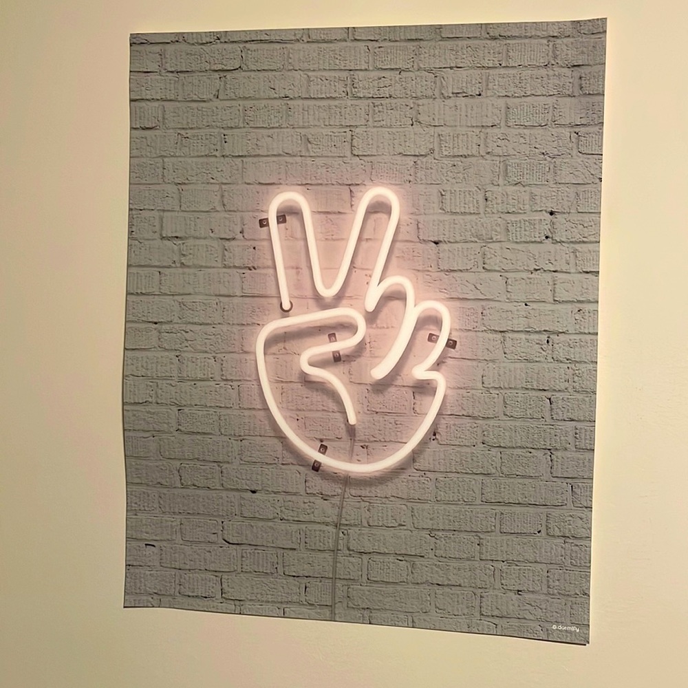 Poster neon look